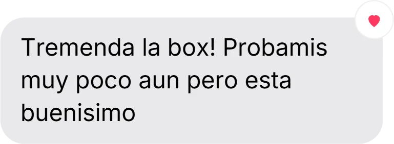 Mensaje con un corazón de iMessage: «Tremenda la box! Probamis muy poco aun pero esta buenisimo»